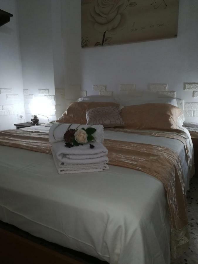 Vacanza Nel Salento1 Matino Bagian luar foto